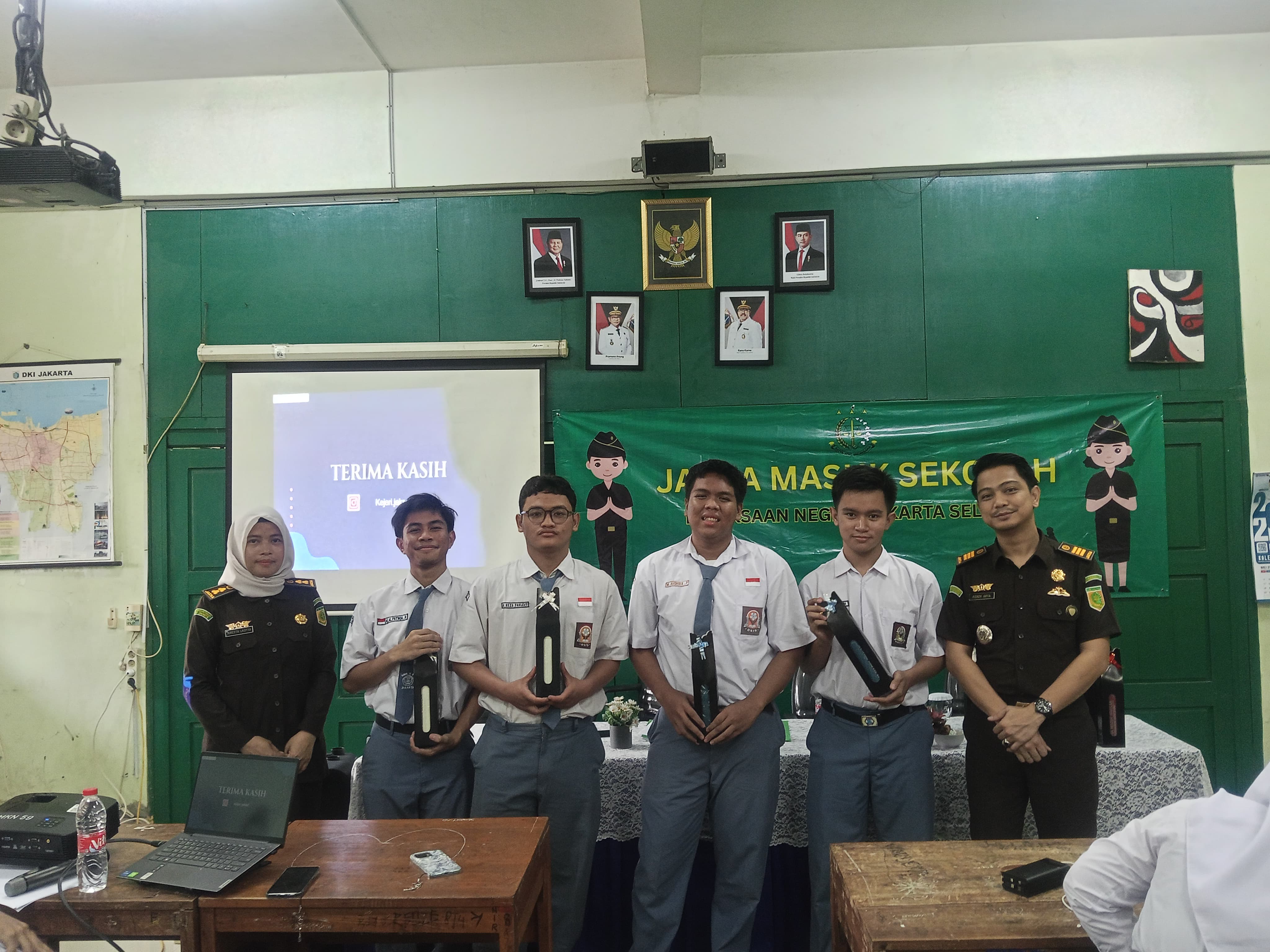 Gedung Sekolah SMA 23 REMBANG
